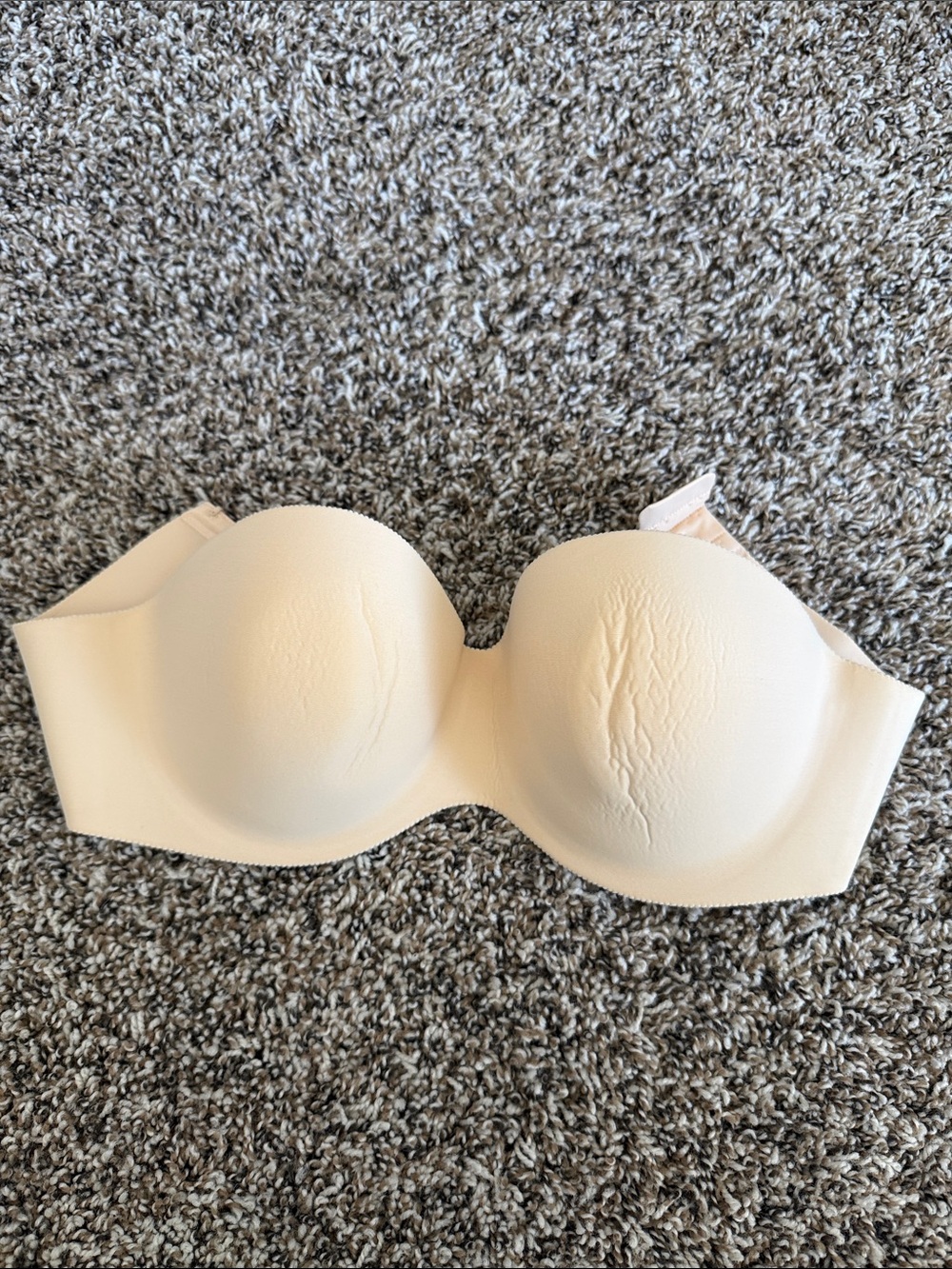 Felina Strapless Molded Bra in Cream